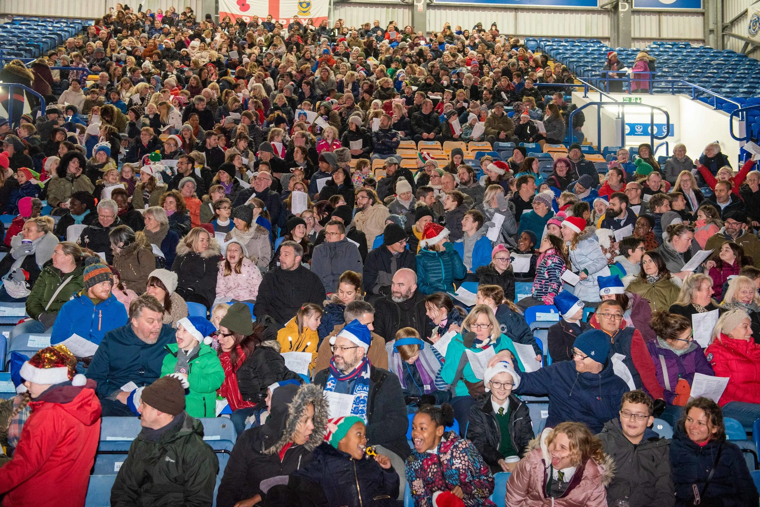 VernonNash_Schools Carols at Fratton Park_009.jpg