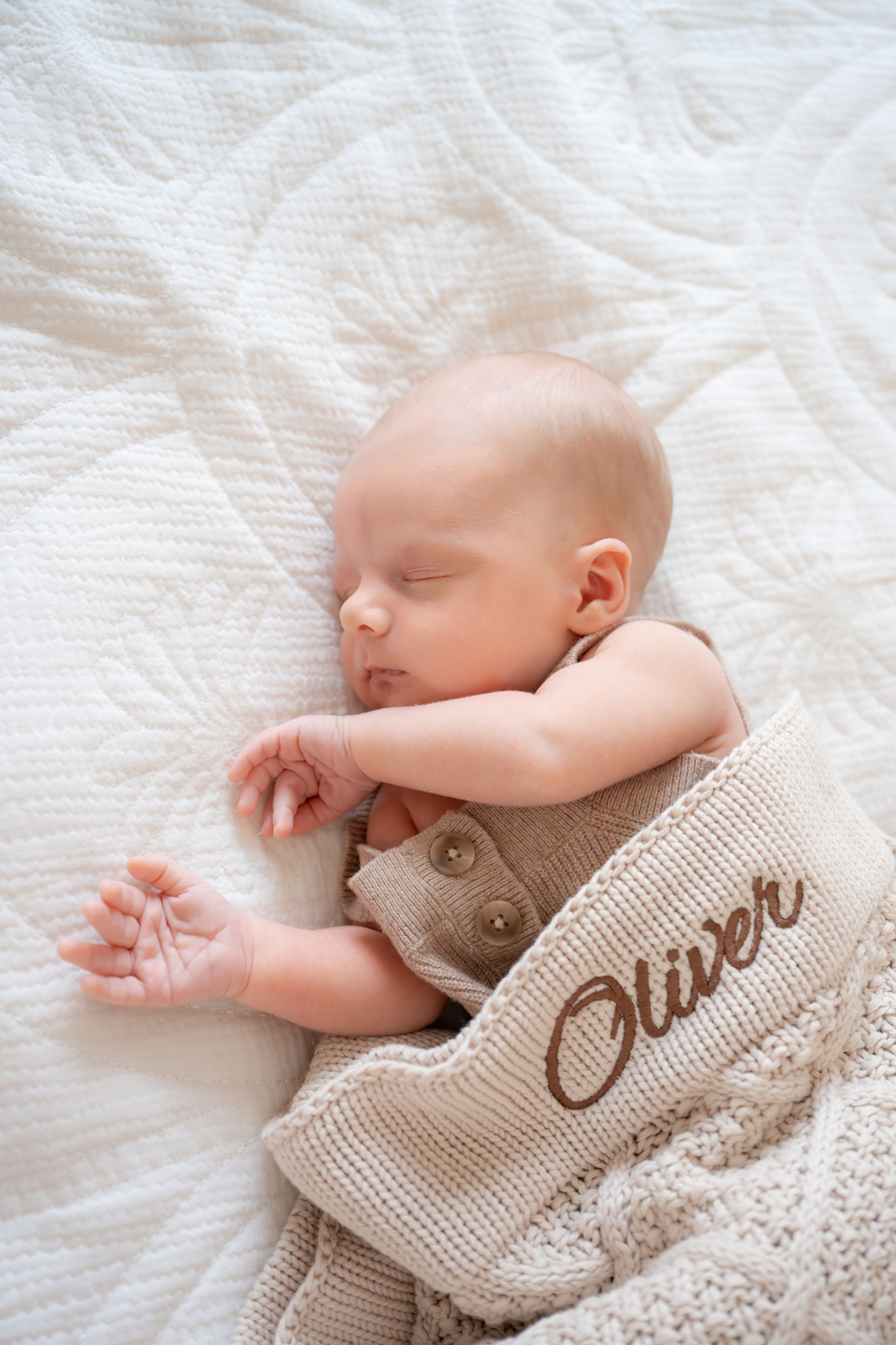 OliverNewborn90.jpg