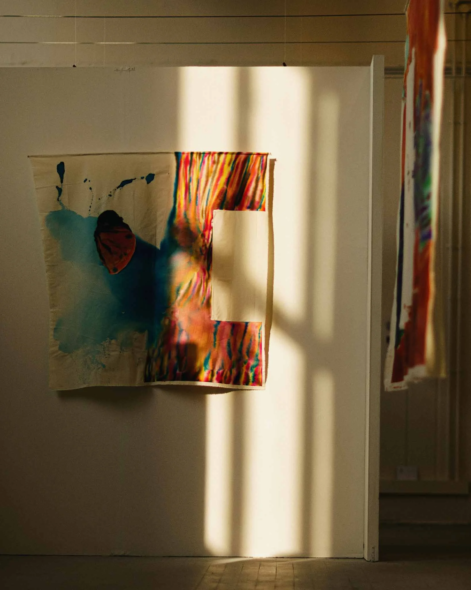 Installation view of contemporary artist Annabelle Pelaez’ graduate show. ‘Melting’