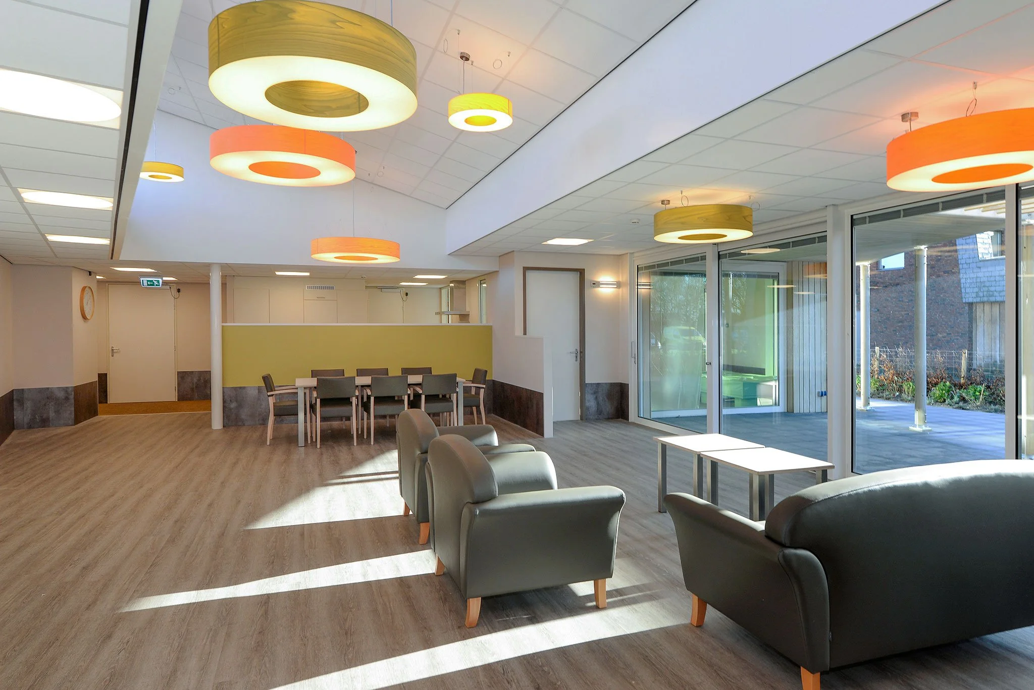 De Veldbloemgroep, woongebouw met dagbesteding voor EMVB cliënten.