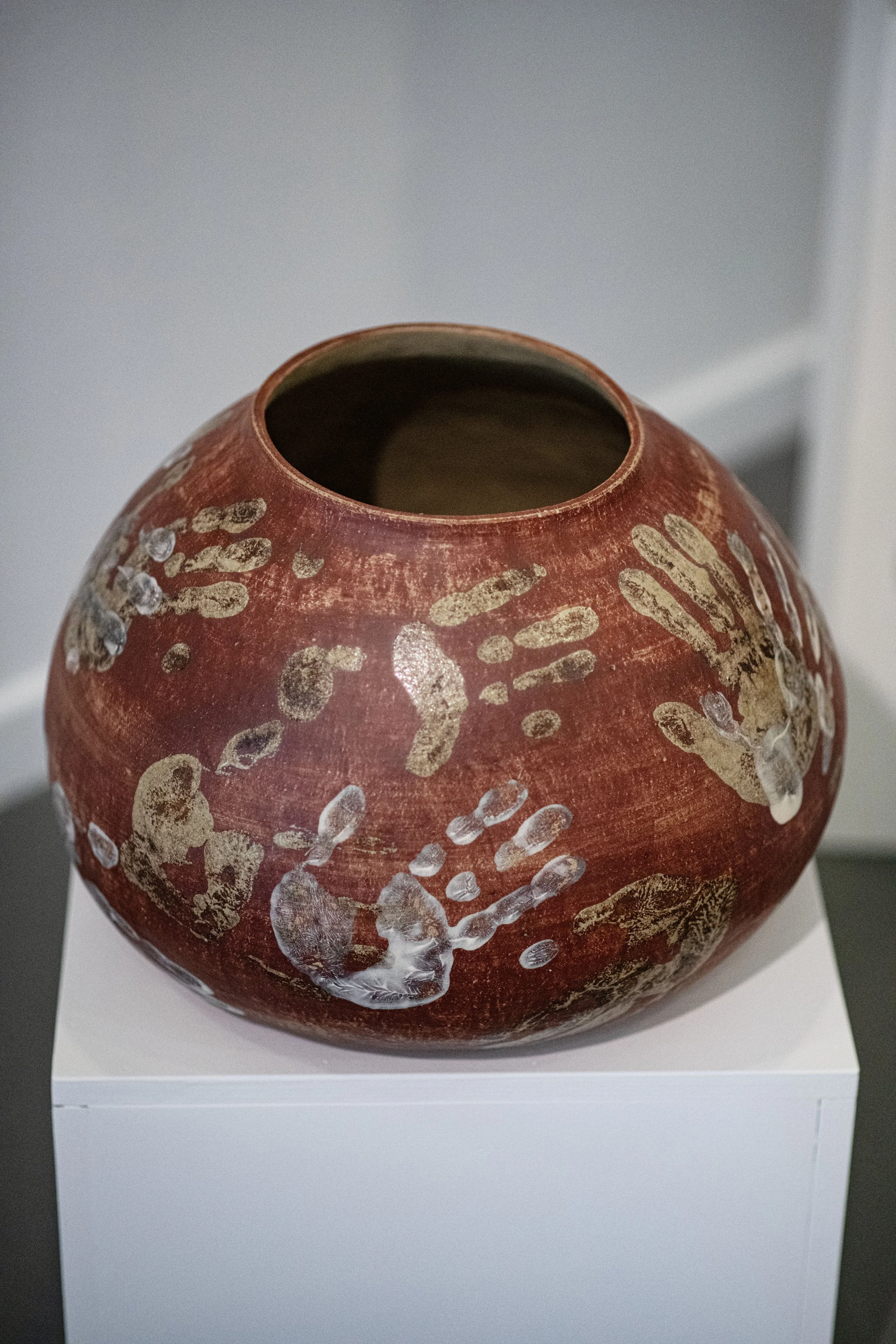 handprintpot.jpg