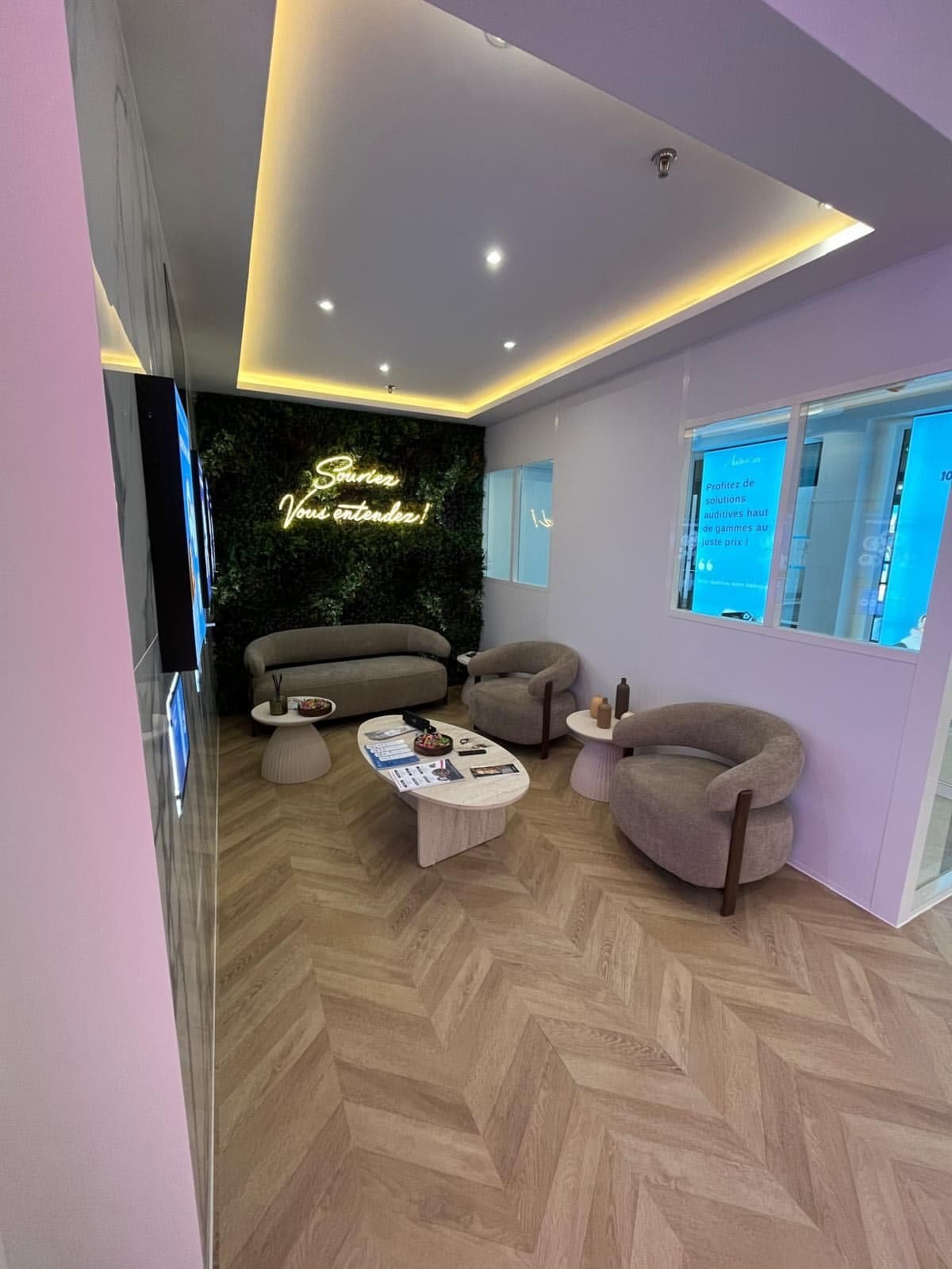 Nouveau centre auditif Audiocare  à Beauvais 🎉Nous sommes heureux de vous annoncer l’ouverture  (2).jpg