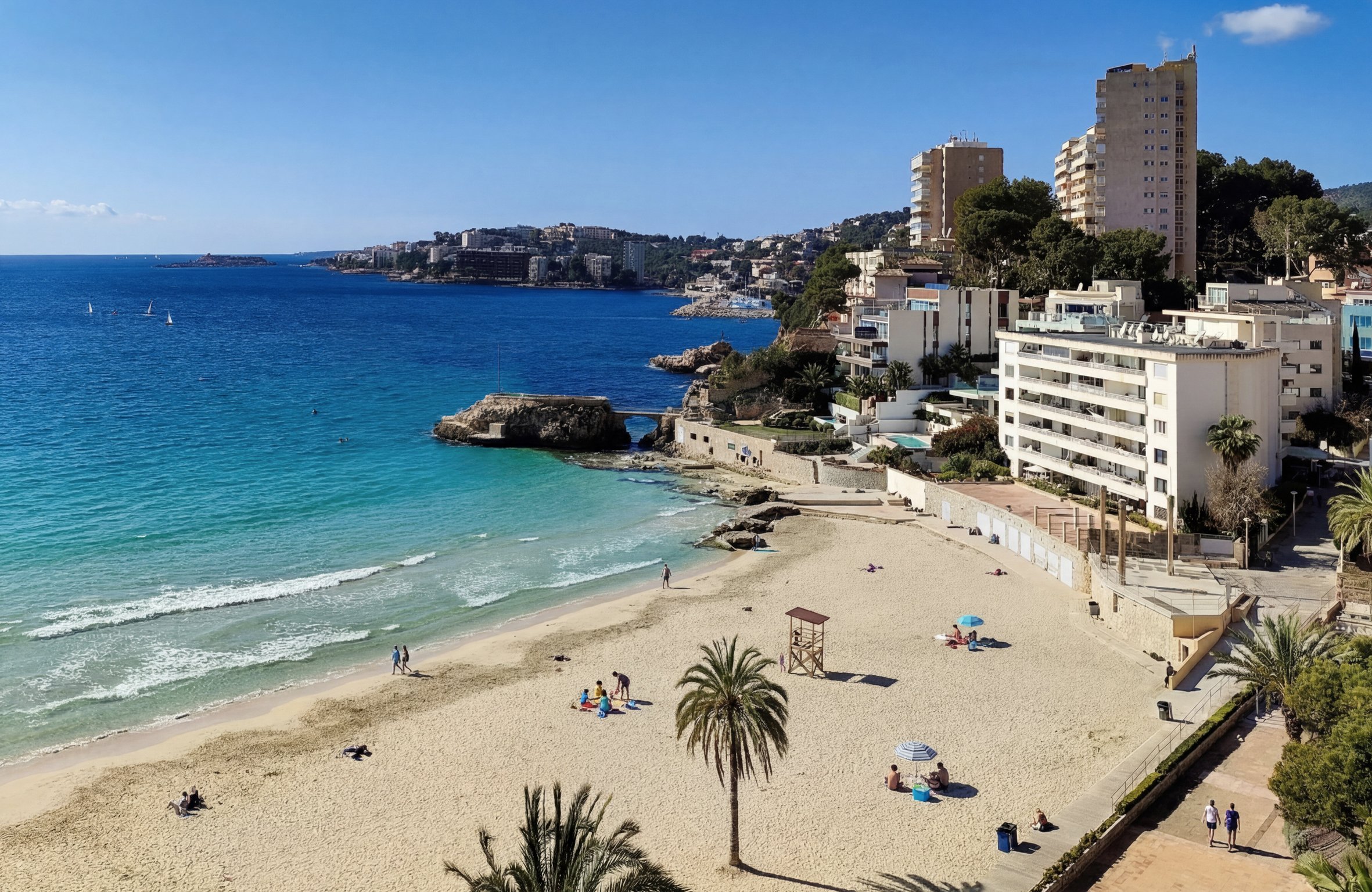 Beach close to apartment for sale