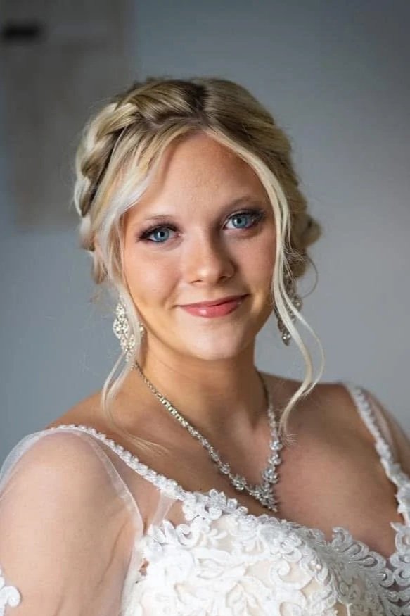 bride+lindsey.jpg
