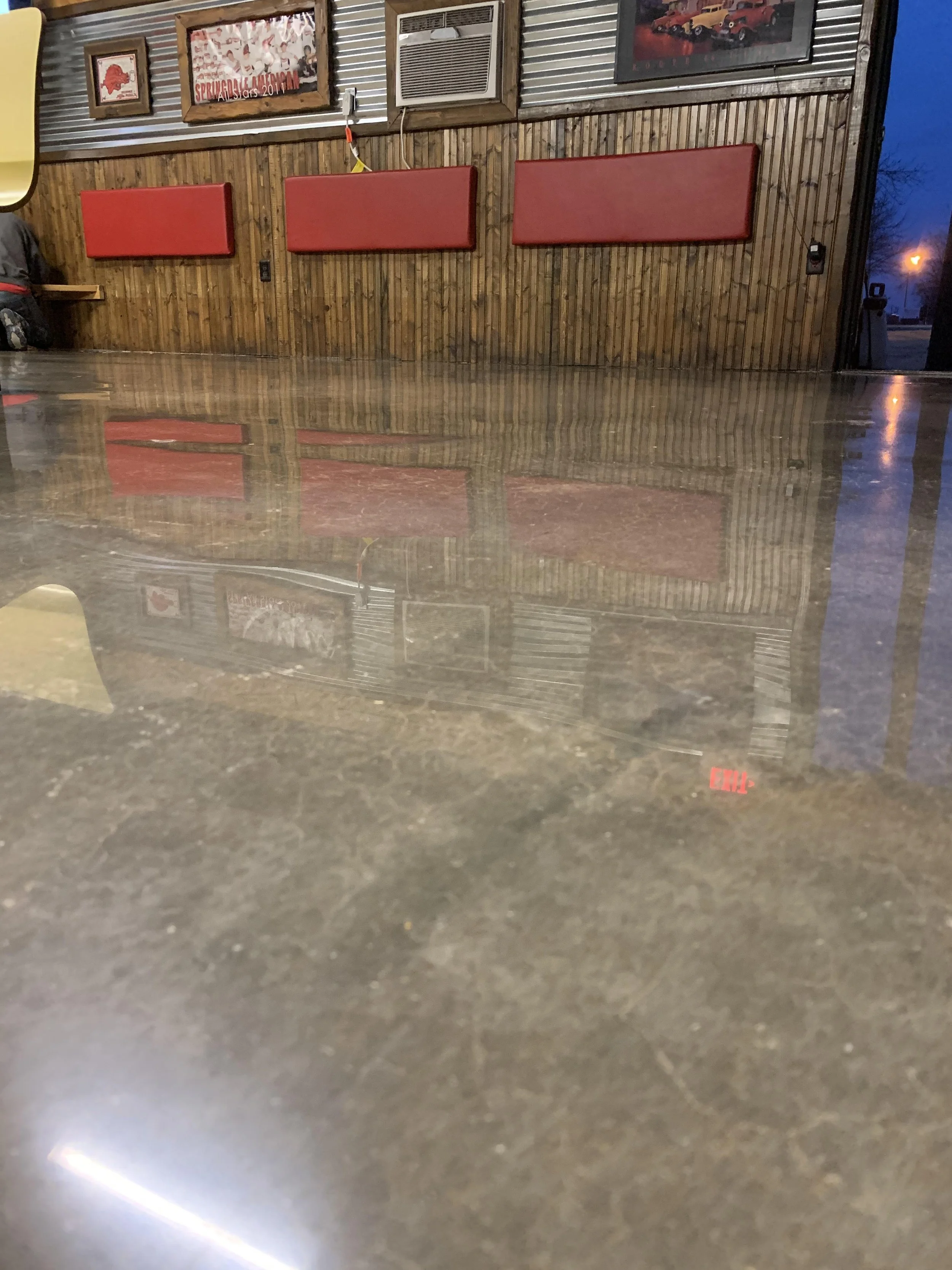 shiny burger joint.jpg