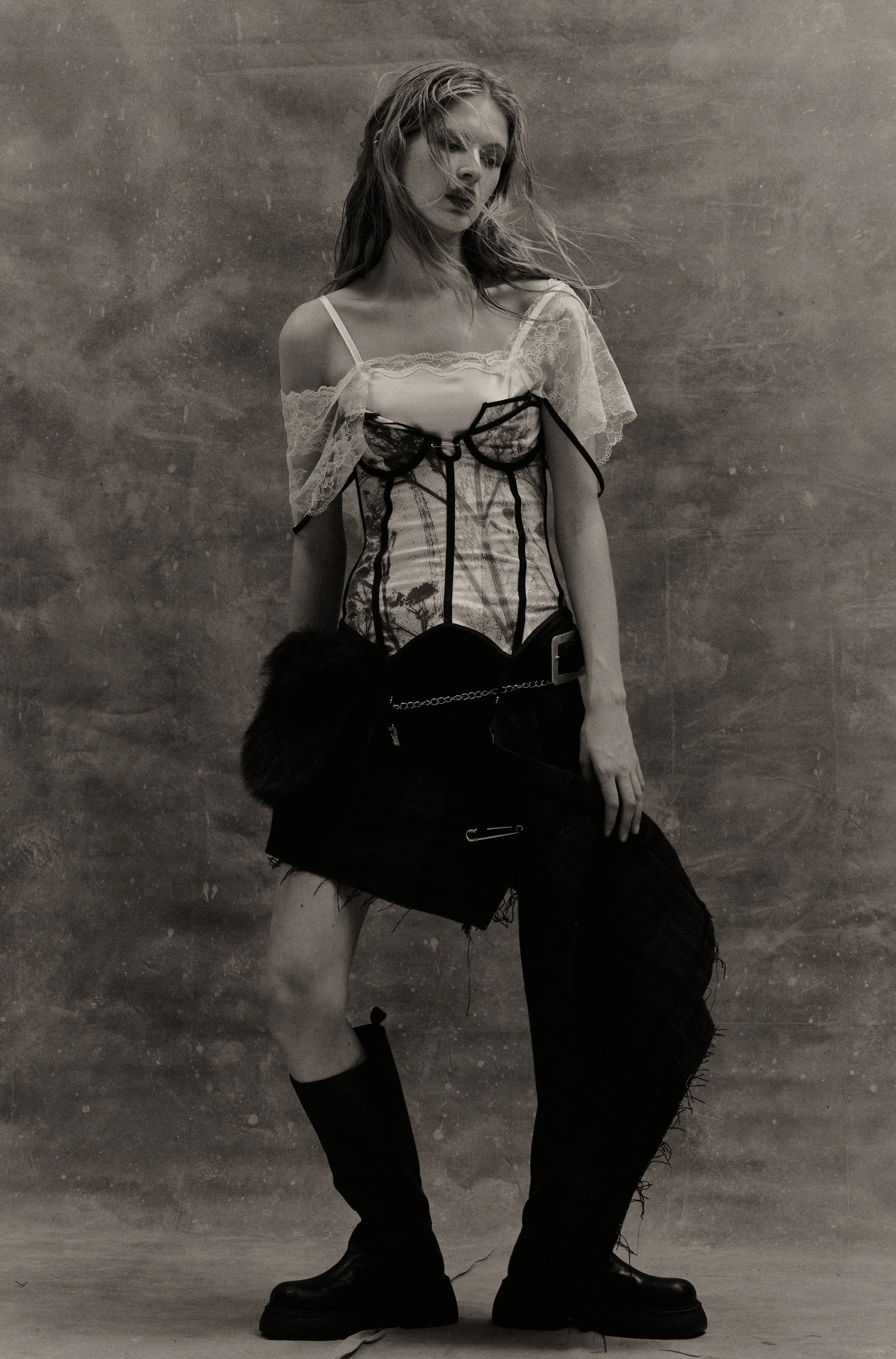 23.05.08_ISSYBRIGHTMORE_STUDIO_LOOK7_1472.jpg