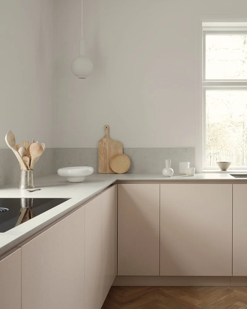 kitchen-decor-in-pink.jpg