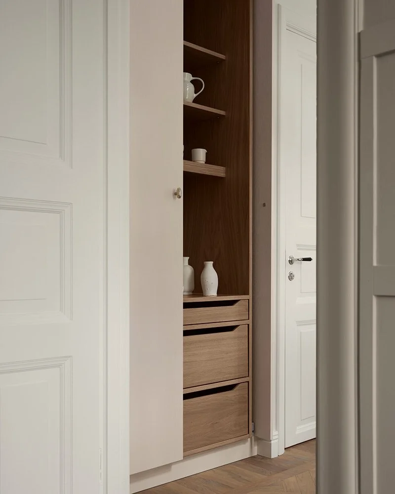 pink-wooden-kitchen.jpg
