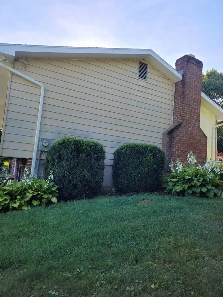 a-r-siding-before-1-a.jpg