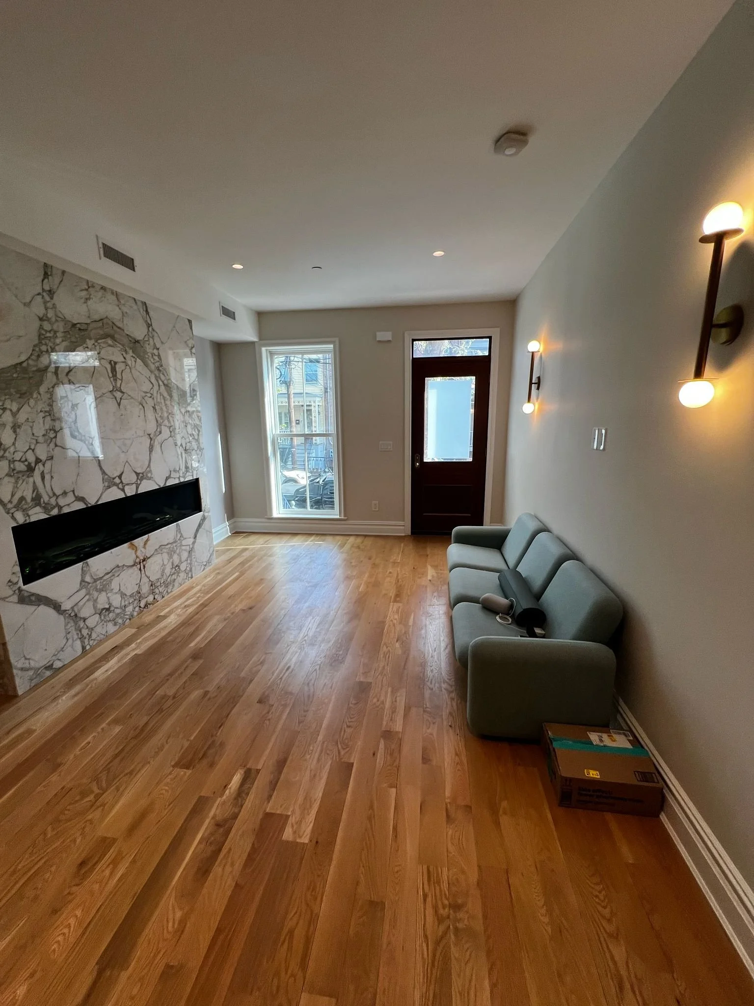 New gas fireplace, marble fireplace front and new lighting