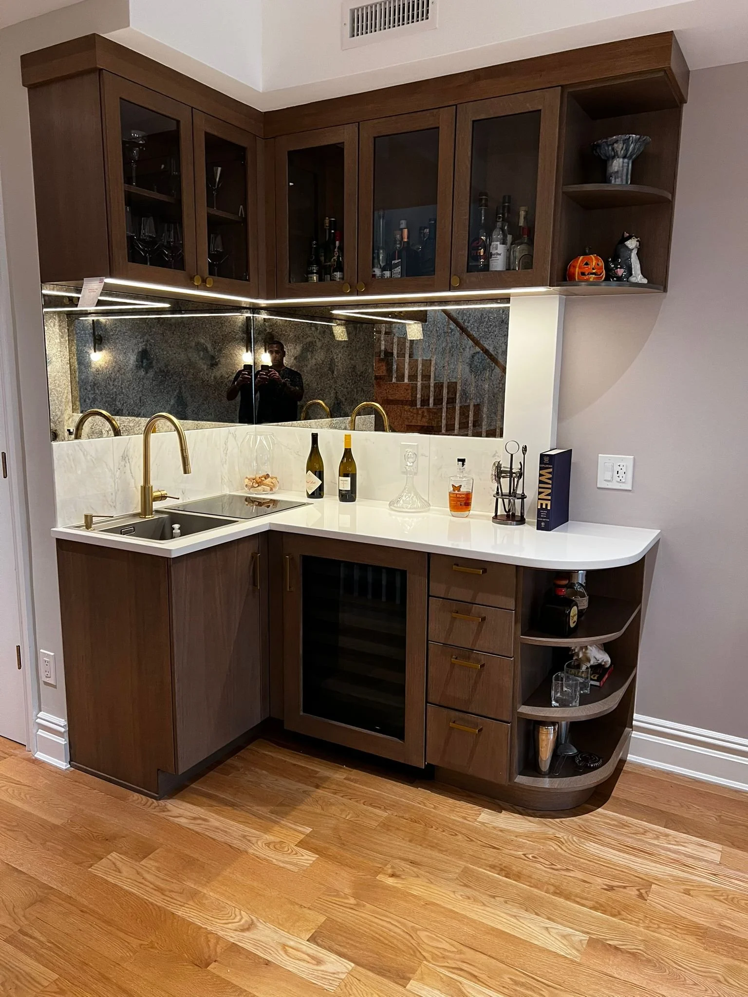 Wet bar