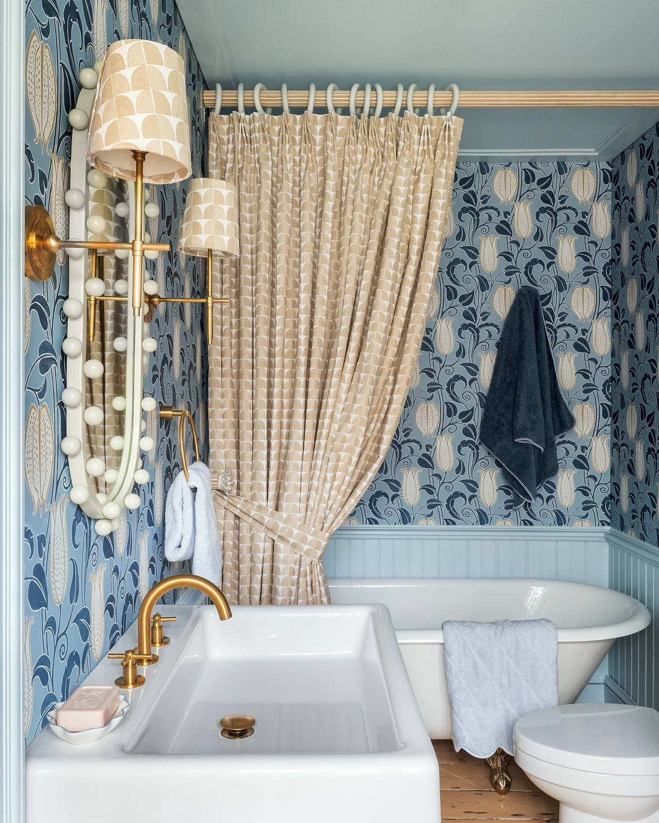 Luxury interior design by HCO Interiors featuring bespoke residential interiors, custom furnishings, modern living spaces and full-service interior design in New Jersey and New York.