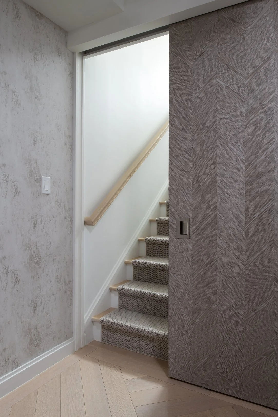 Luxury interior design by HCO Interiors featuring bespoke residential interiors, custom furnishings, modern living spaces and full-service interior design in New Jersey and New York.