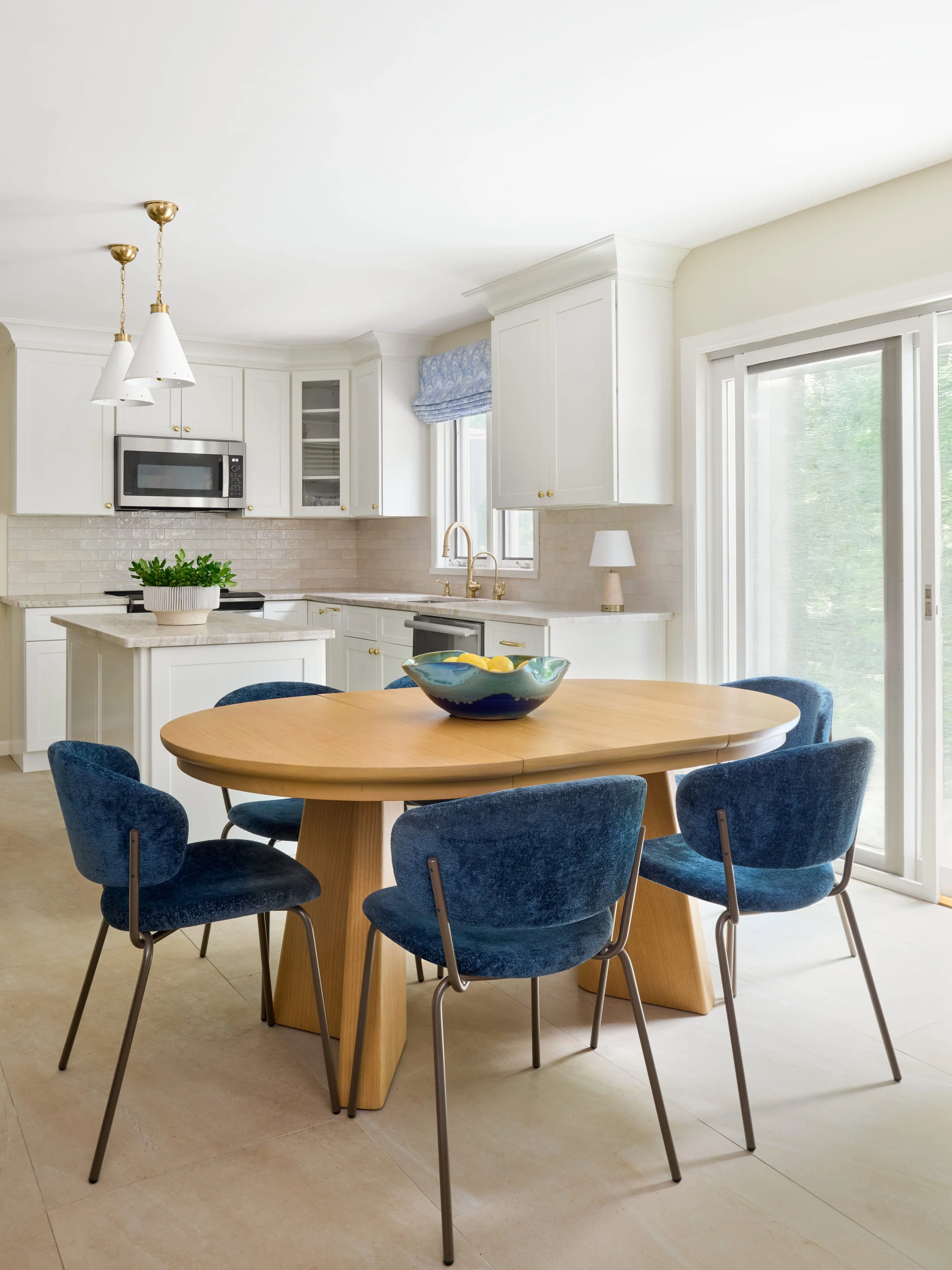 Luxury interior design by HCO Interiors featuring bespoke residential interiors, custom furnishings, modern living spaces and full-service interior design in New Jersey and New York.