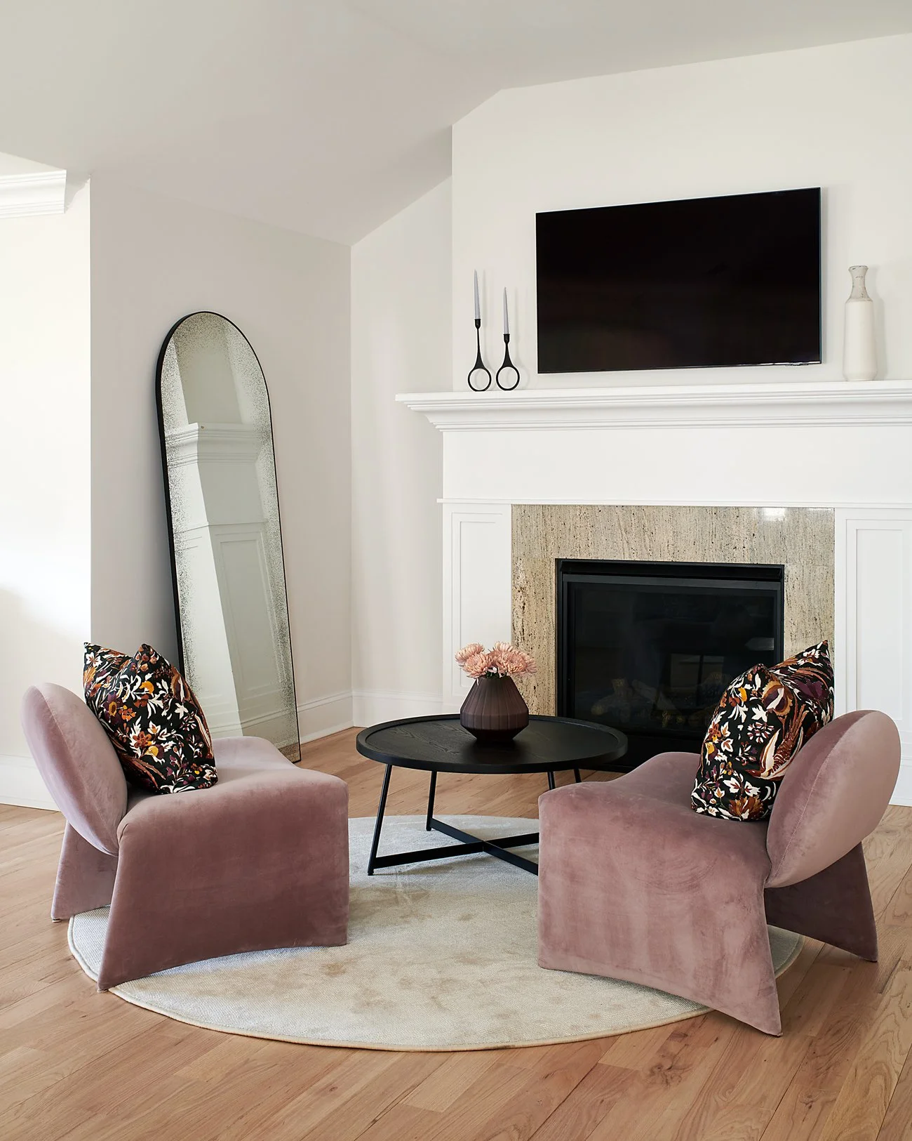 Luxury interior design by HCO Interiors featuring bespoke residential interiors, custom furnishings, modern living spaces and full-service interior design in New Jersey and New York.
