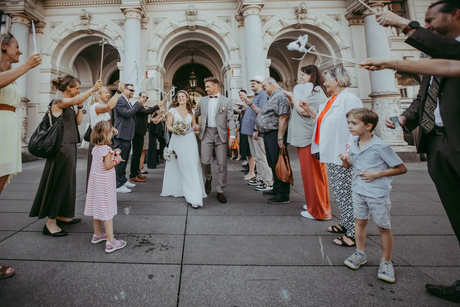 Brautpaar nach der Hochzeit in Graz