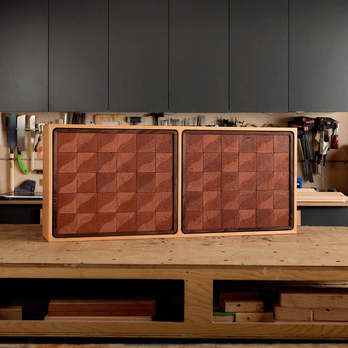 Credenza.gif