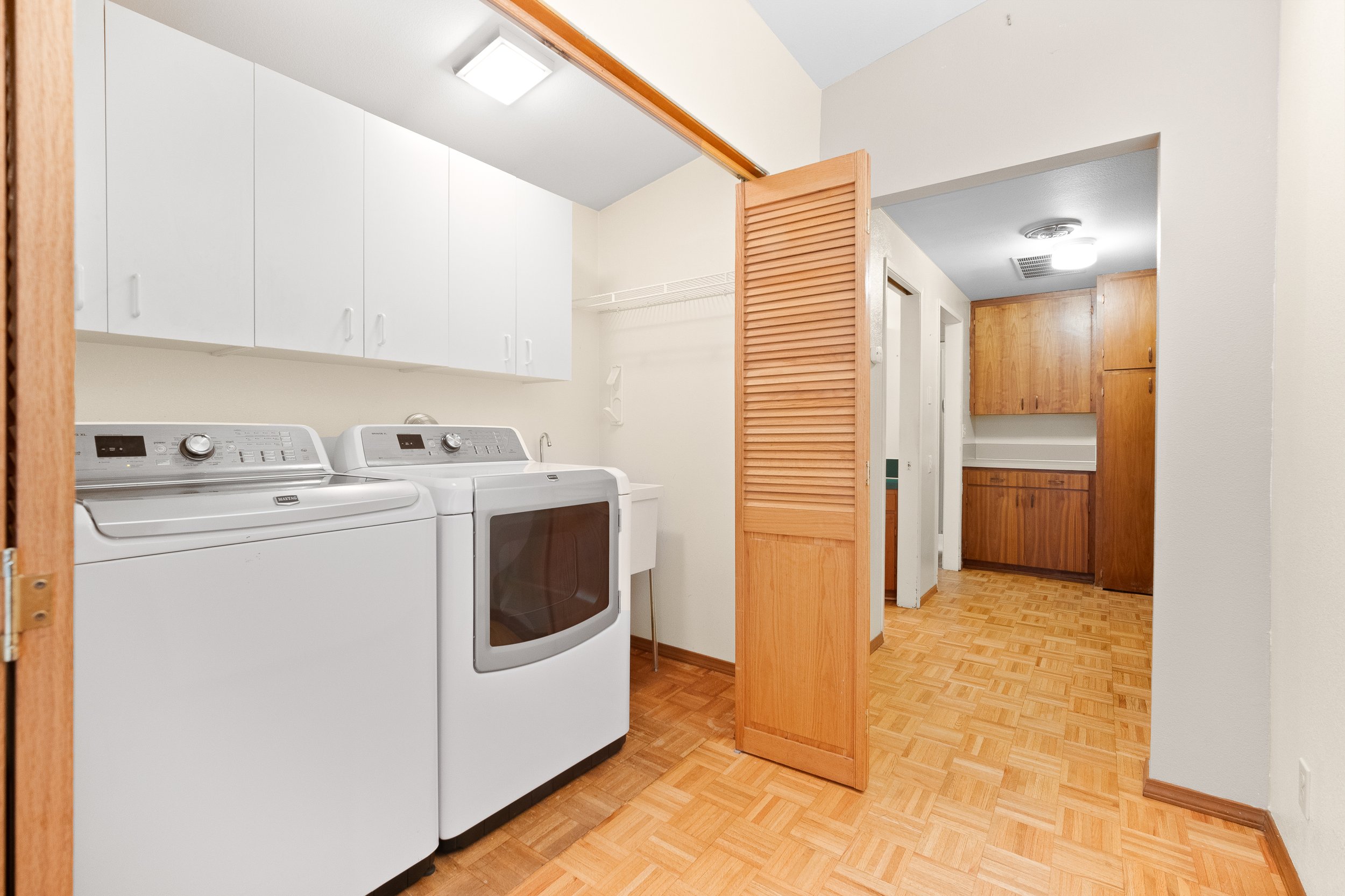 1605-126th-st-se-everett-wa-washer-dryer-utility.jpg
