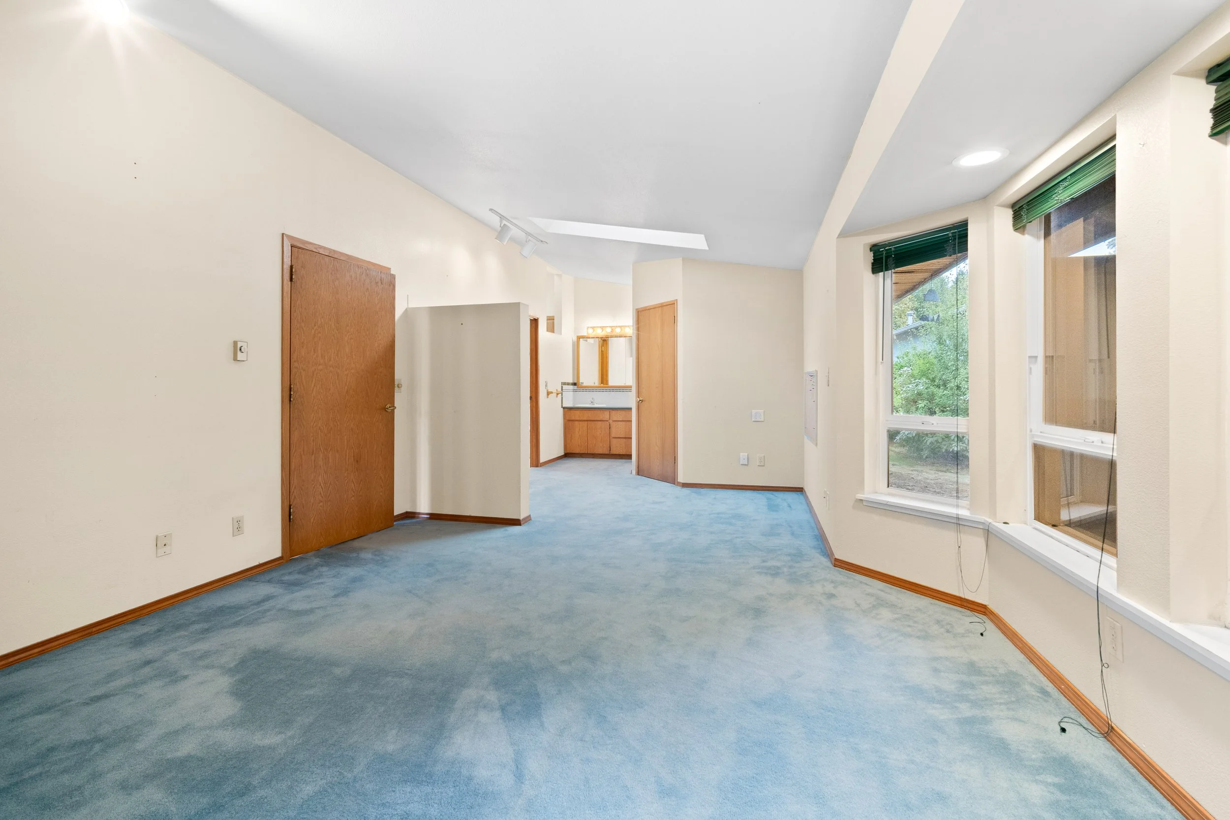 1605-126th-st-se-everett-wa-flex-room.jpg