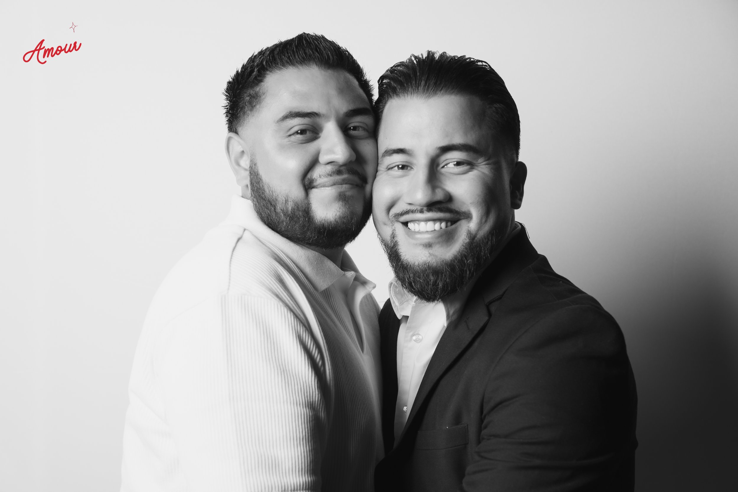 AMOUR GALLERIA FRIENDS & FAMILY-94.jpg