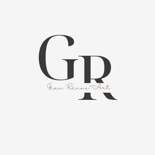 Logo con le lettere 'GR' e la frase 'Gran Renoun's Art' sotto in corsivo