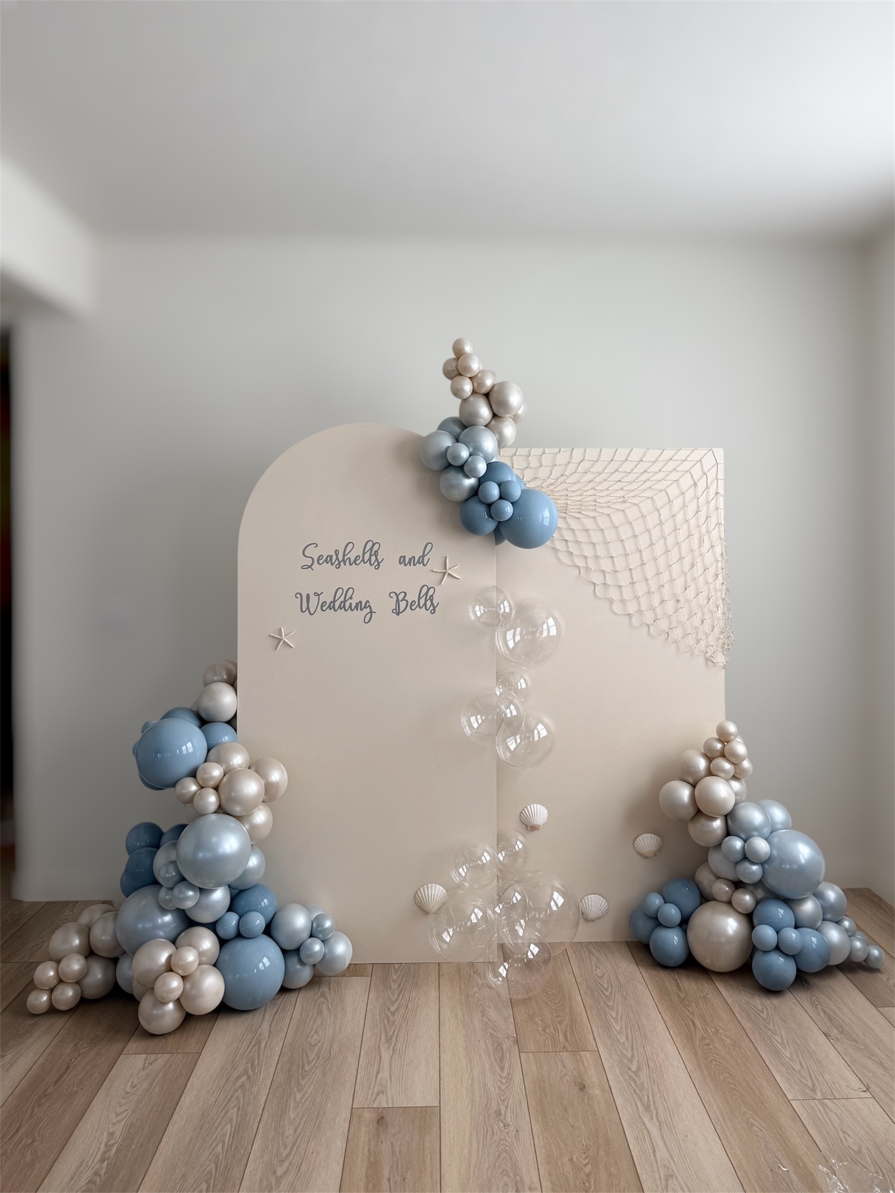 Balloon Garland with Sailboard/Backdrop