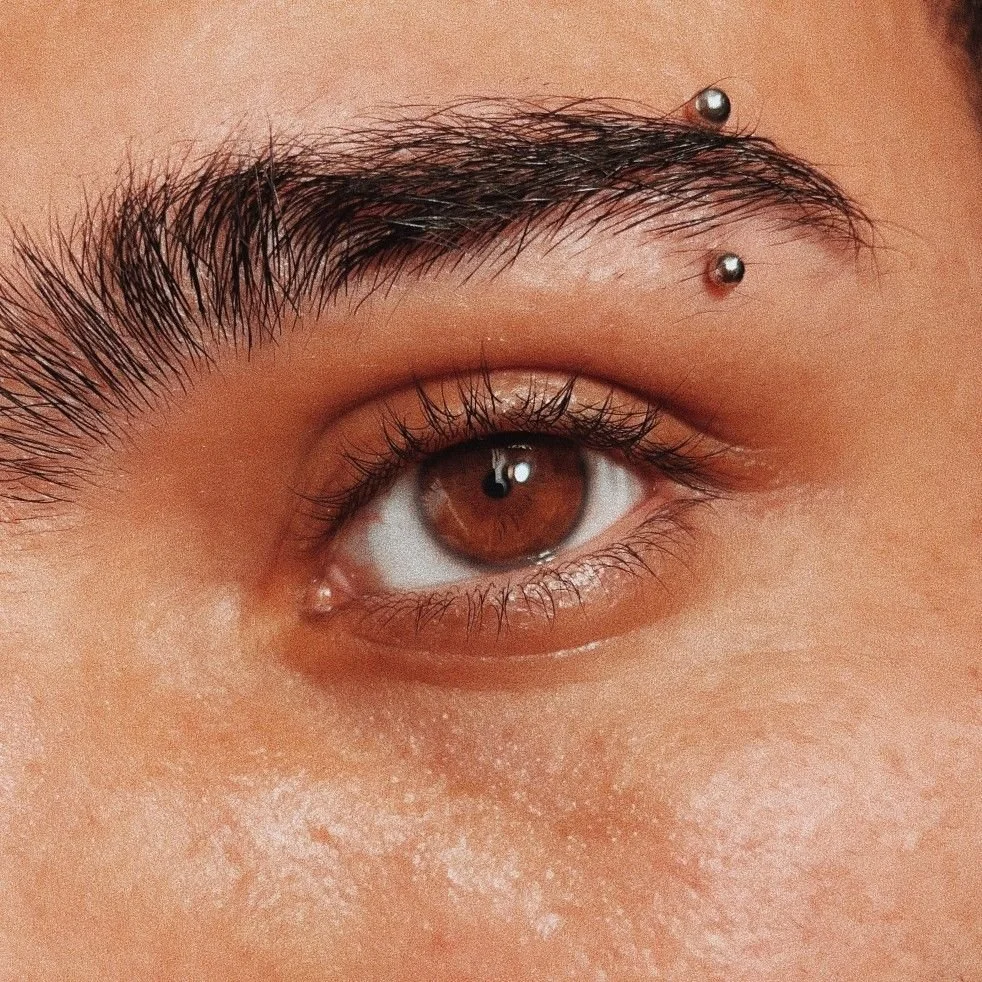Eyebrow Piercing - Apprentice