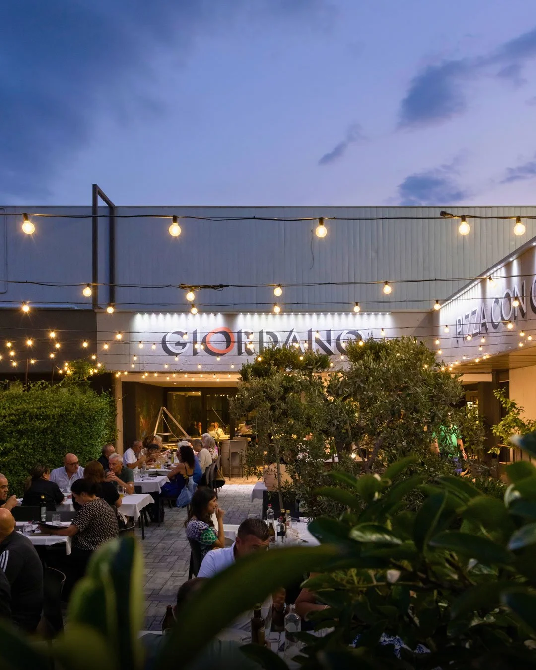 GIORDANO-FOOD_PATIO.jpg