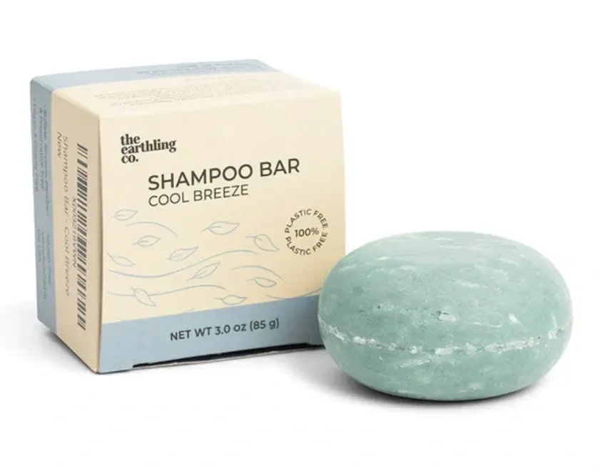 The Earthling Co.’s natural shampoo bars are vegan and plant-based, free of sodium lauryl sulfate, silicone, parabens, artificial fragrance, preservatives and other harmful chemicals. Ingredients include coconut oil for moisture, apricot seed oil, he