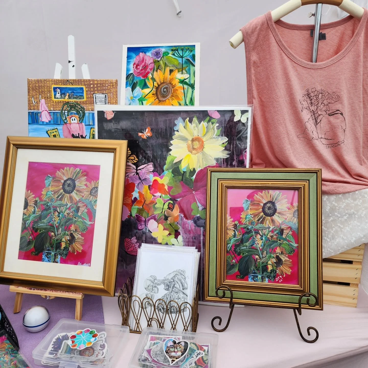 We are braving the weather in New Bern today for MumFest. You can find me at @bear_town_market until as late as I can stay depending on the weather. 

It has been a really good day so far. Thank you to everyone for coming by and supporting local smal