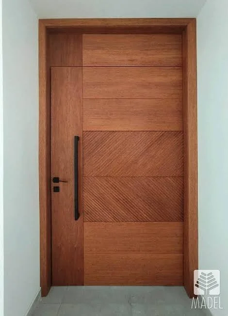 PUERTA SEYKE.jpg