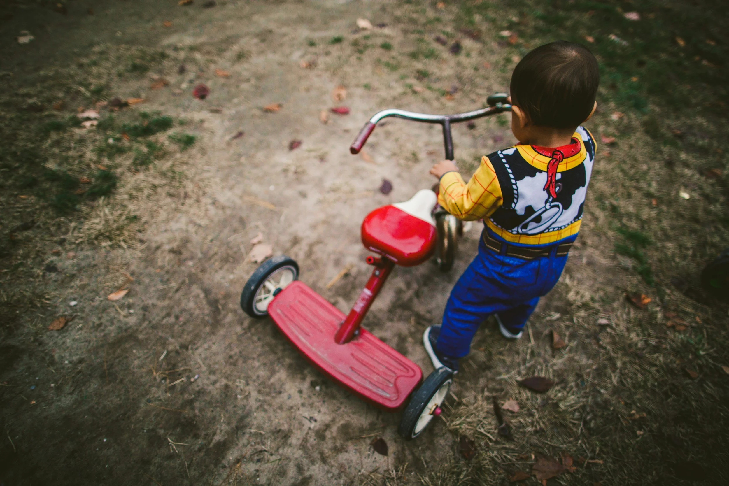 Toddler Halloween Essentials That Make Trick-or-Treating Easier