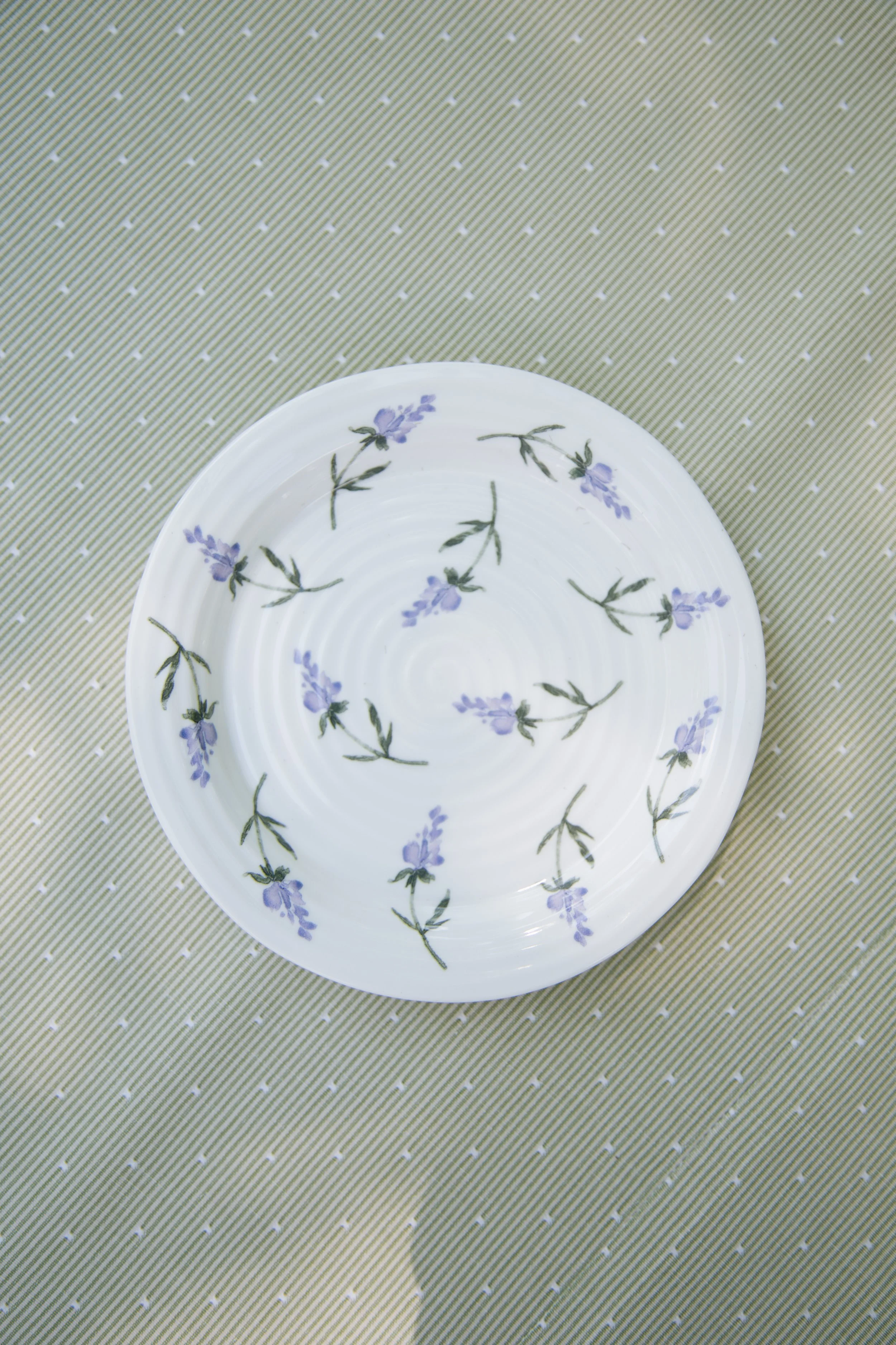 Lavender Dessert Plates