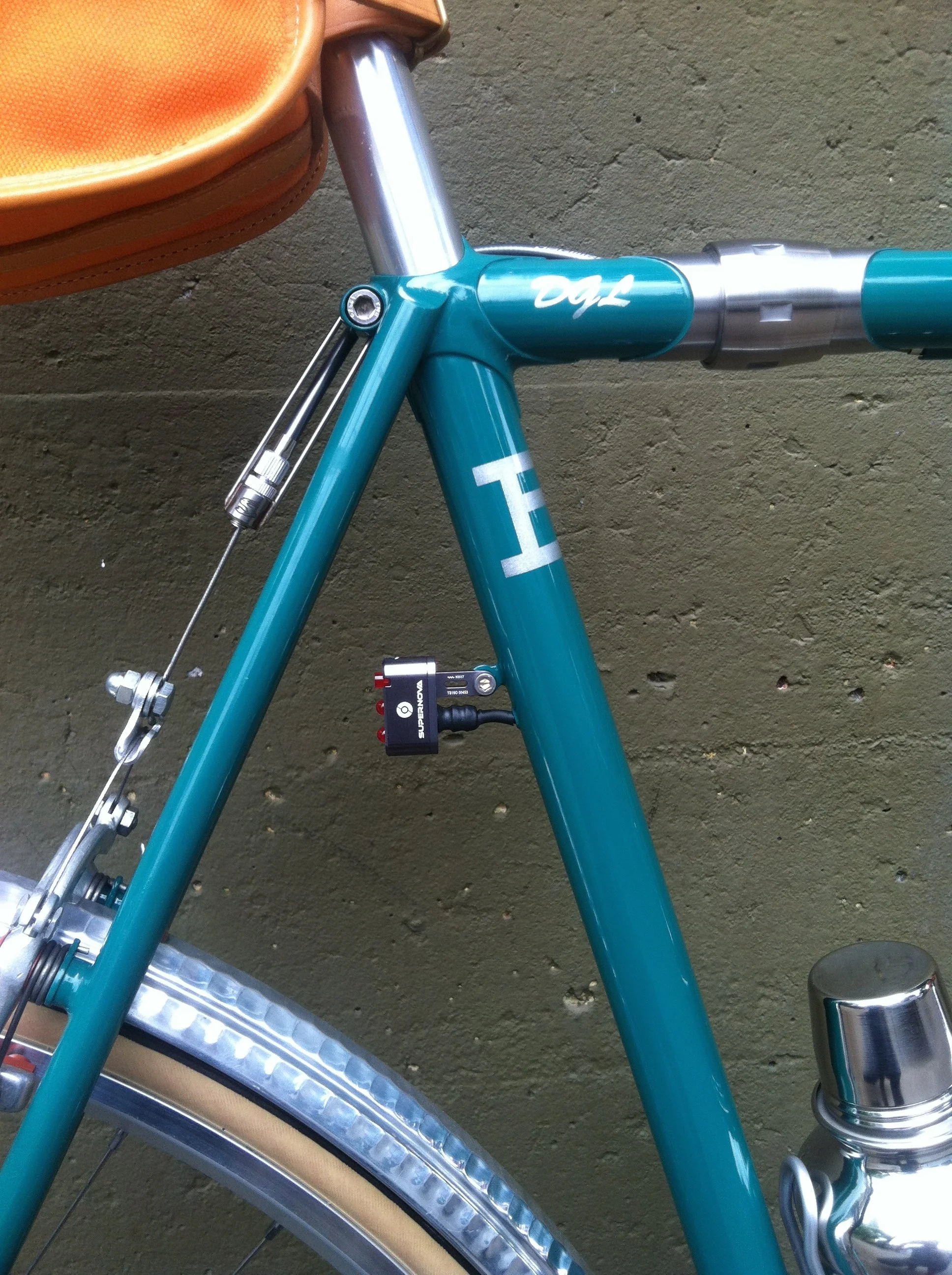 custom-taillight-mount_20960418439_o.jpg