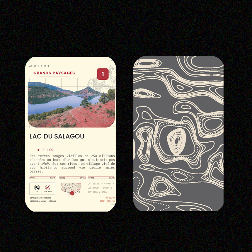 Carte illustrée du Lac du Salagou avec une description en français et une image de paysage avec lac, montagnes et végétation.