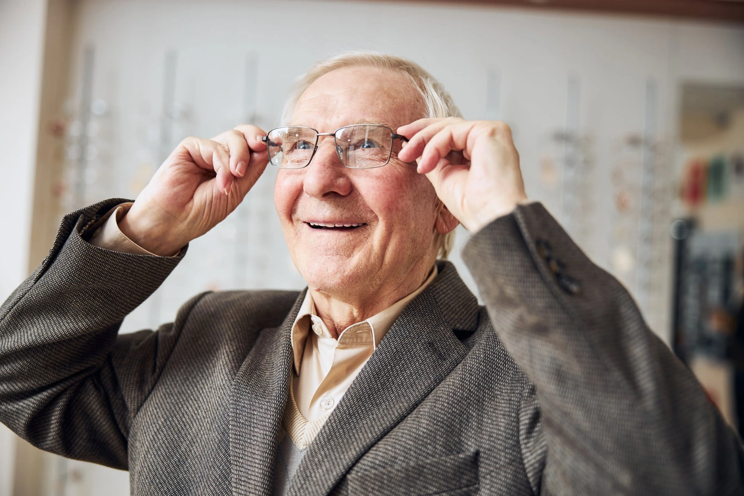 Helping Seniors Communicate Despite Vision Loss&nbsp;