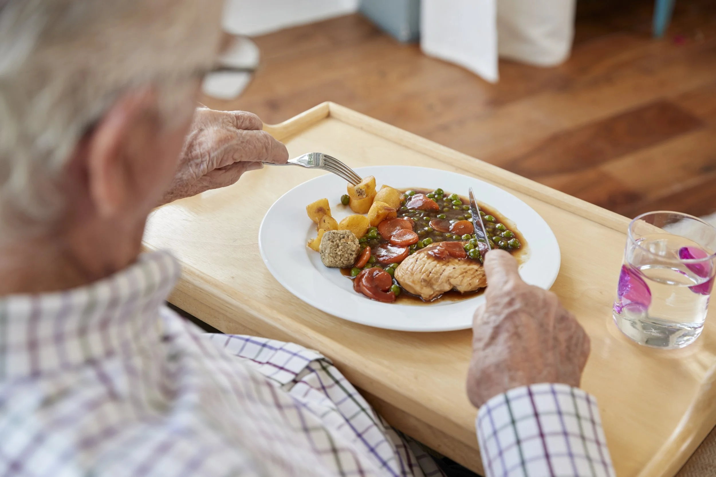 Making Mealtime Enjoyable for Loved Ones with Swallowing Difficulties