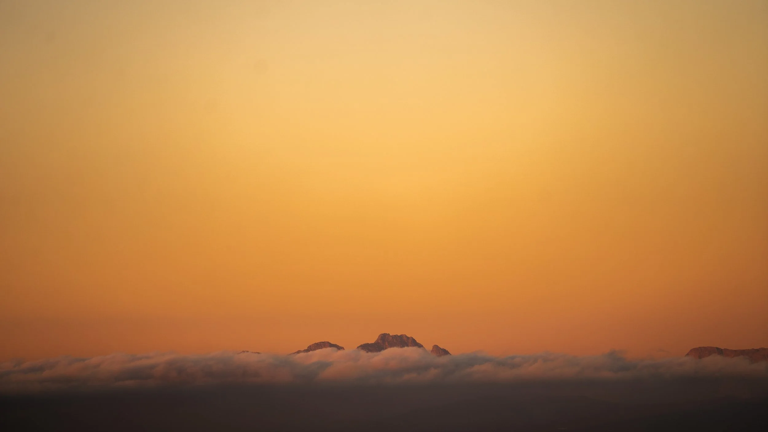 Floating Mountain