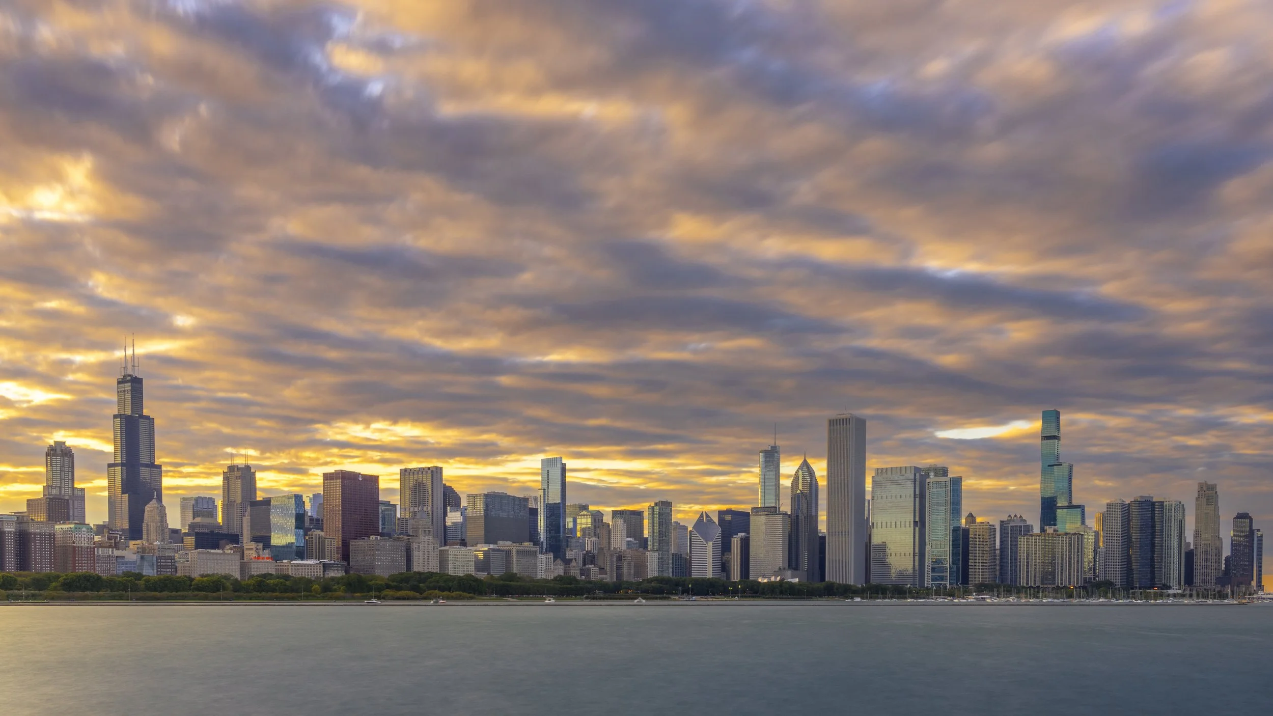 Chicago skyline sunset.jpg