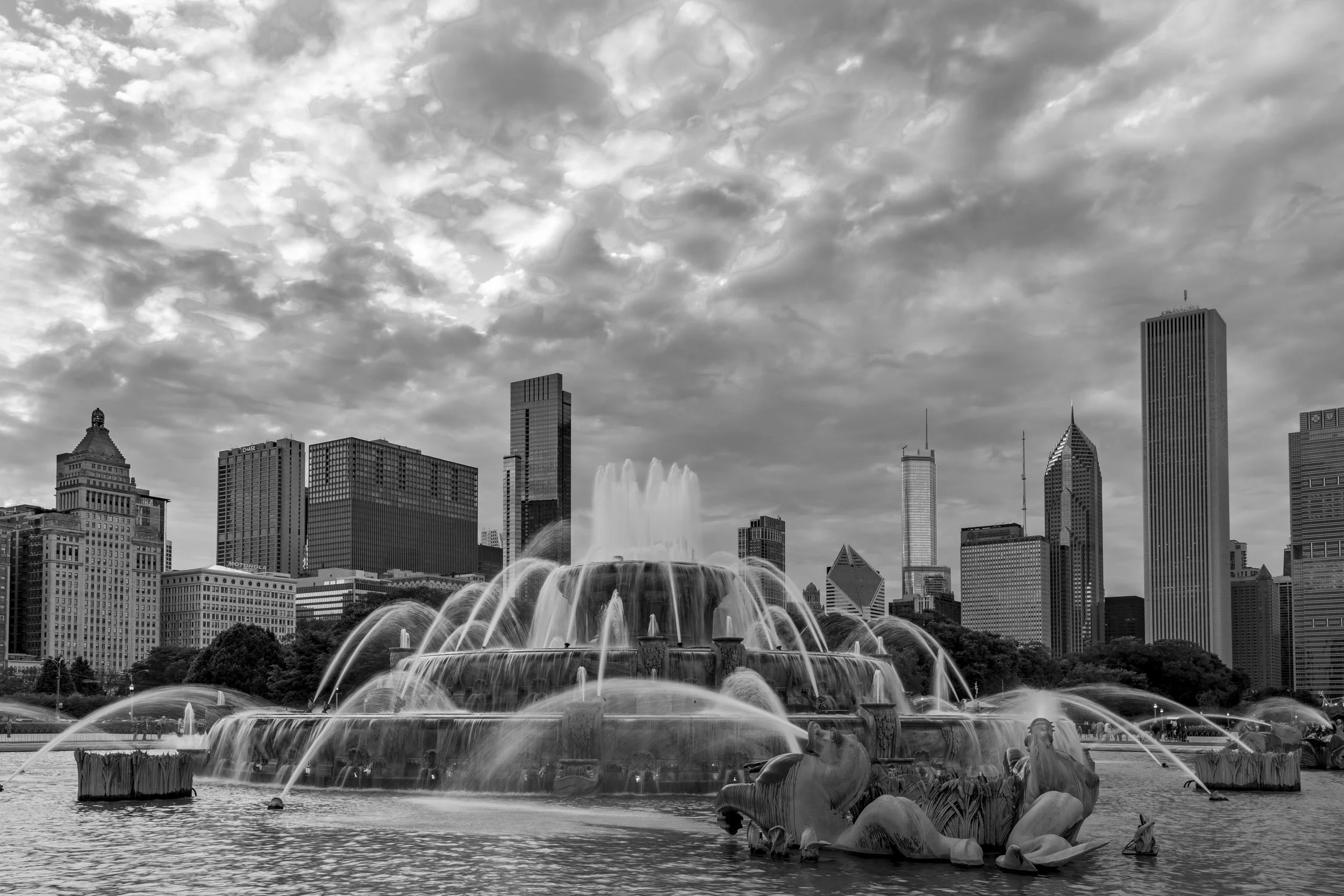 Buckingham Fountain Clouds.jpg