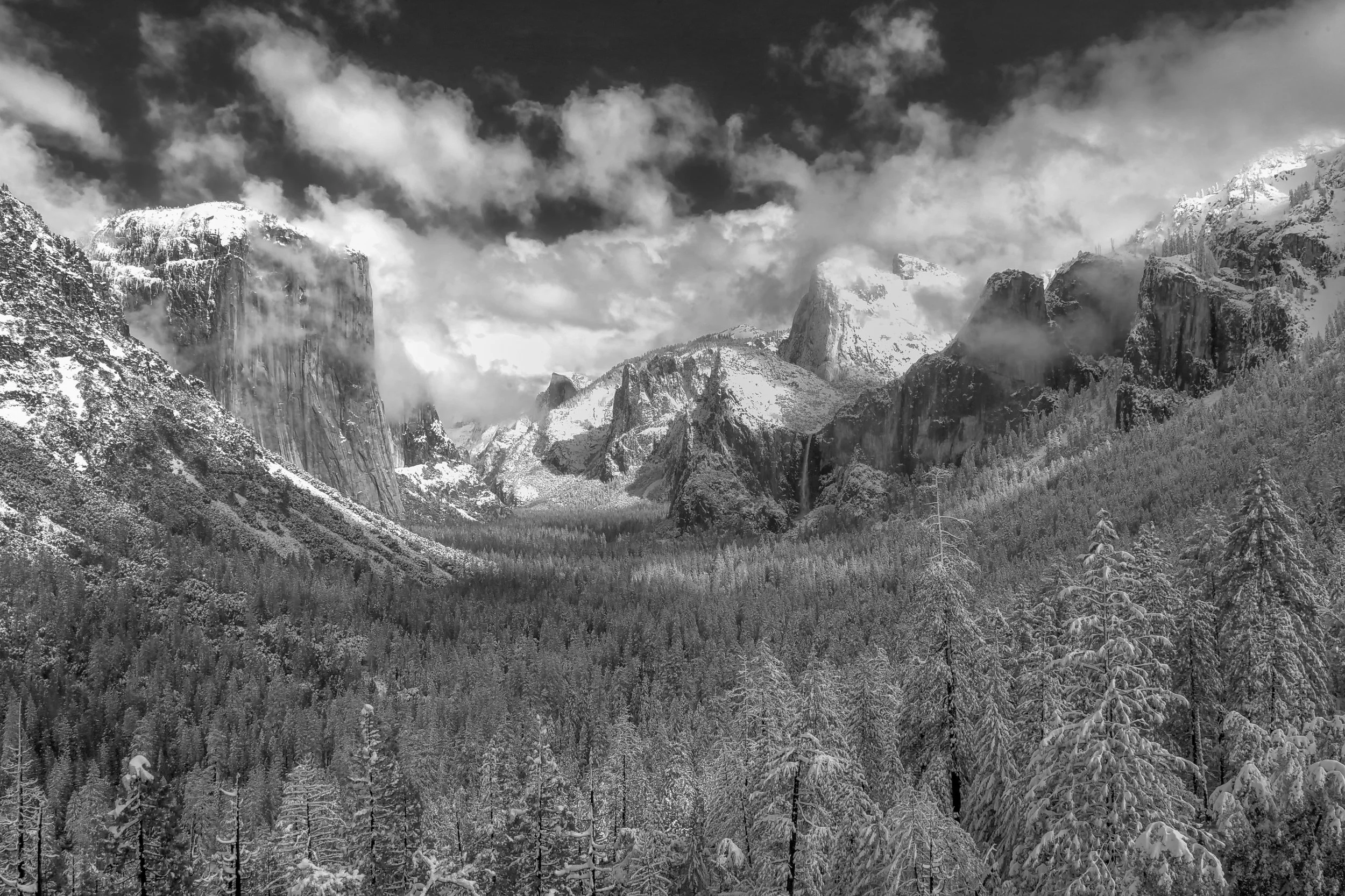 Yosemite's Tunnel View after the storm.jpg