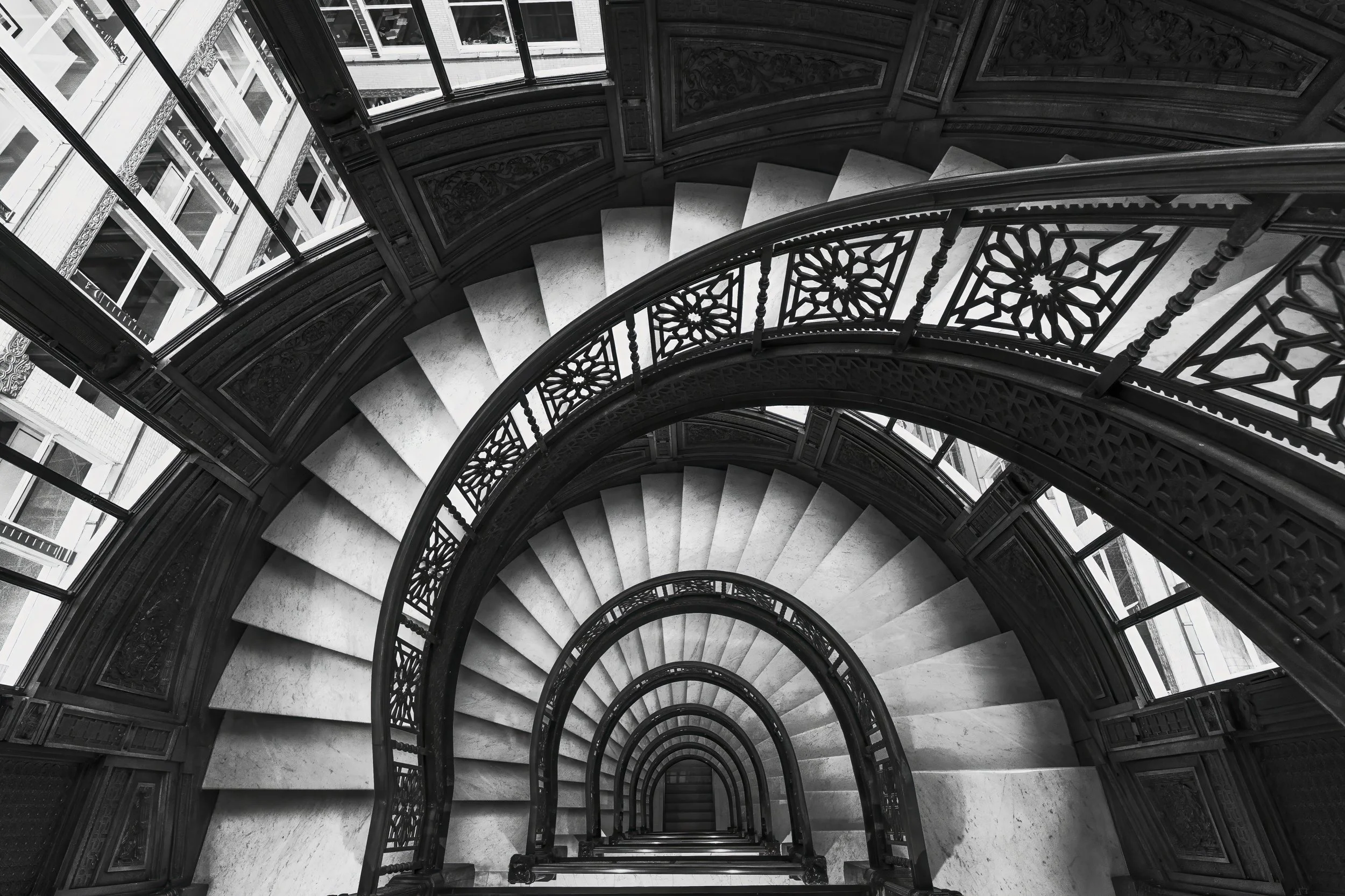 Rookery Chicago staircase.jpg