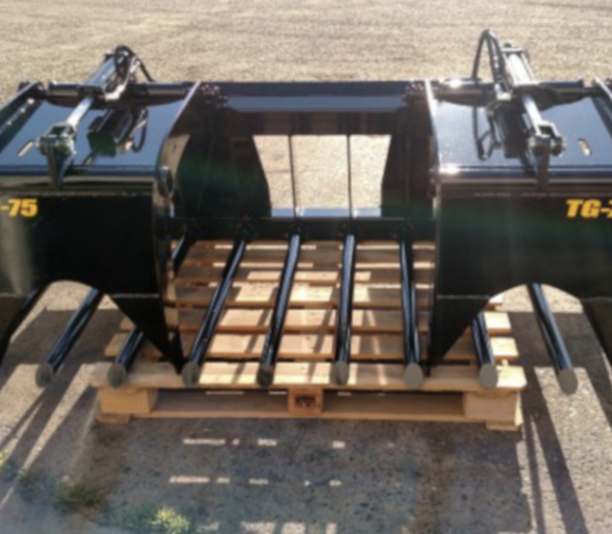 Manure Tine Grapple Bucket