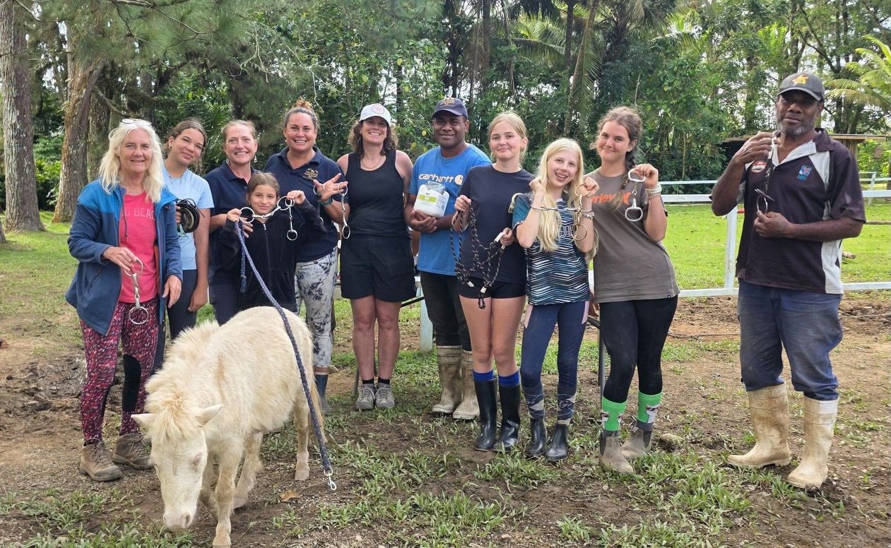 A BIG vinaka  to Stephanie Kennedy  of SpiritRides - Riding, Vaulting, Yoga, Personal Training for holding  the free equine bodywork clinic at the Sanctuary yesterday!

What an incredible clinic! We all learnt so much and the 5 horses you worked with