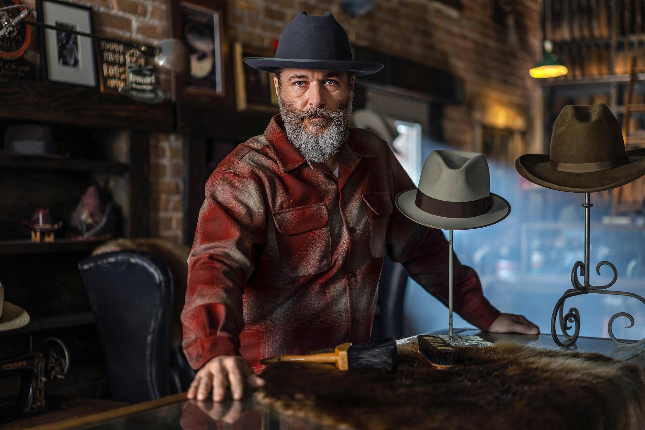 1_Hatter.jpg