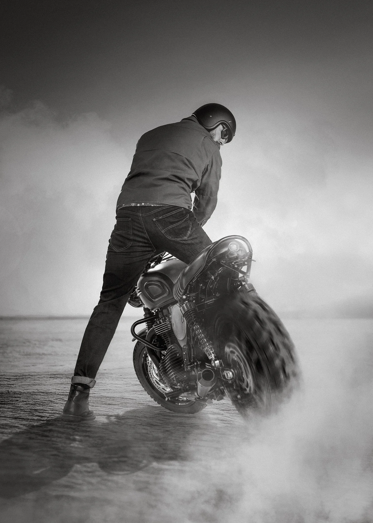 2_Bonneville.jpg