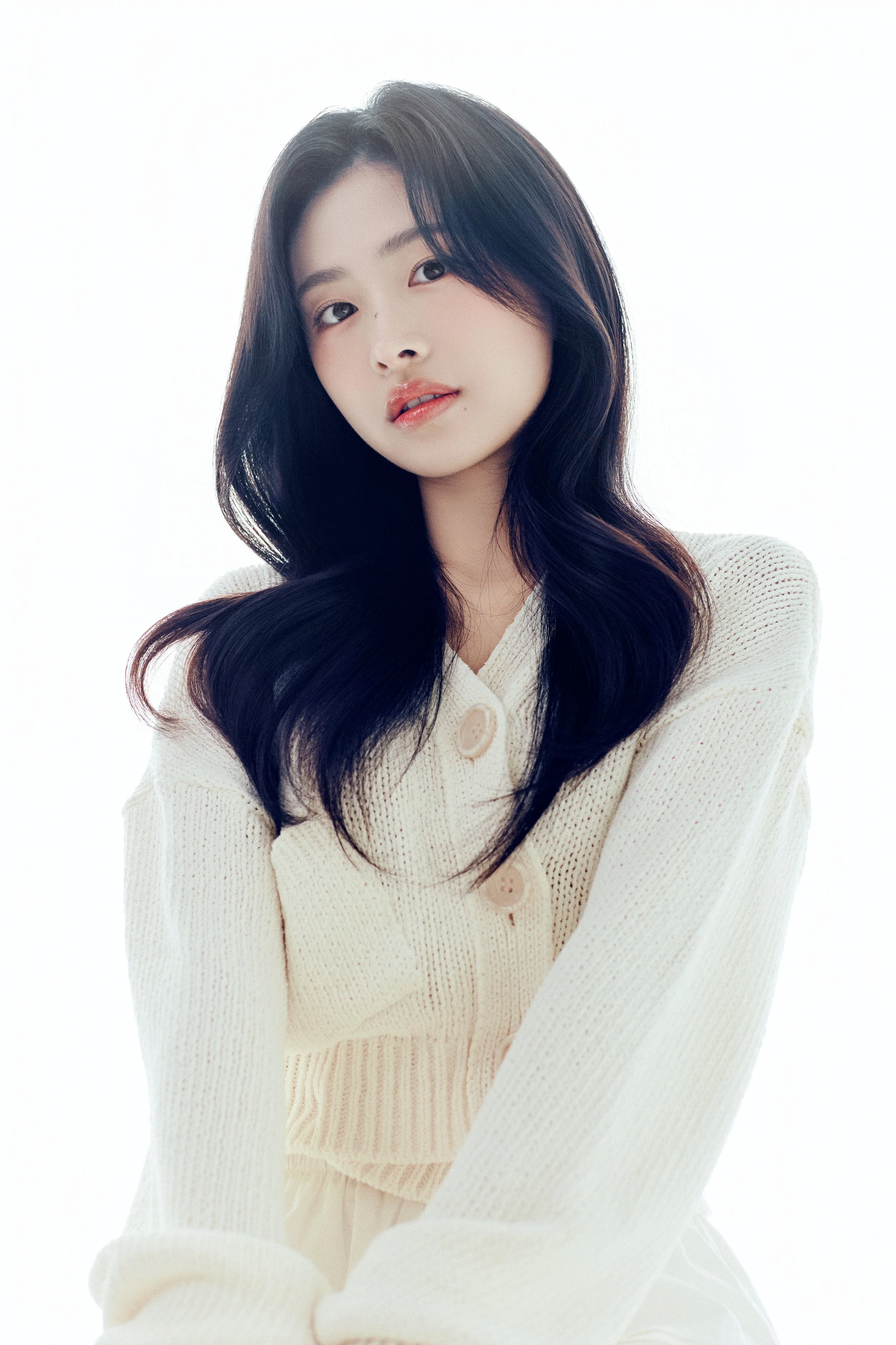 김채원 프로필 사진4.jpg