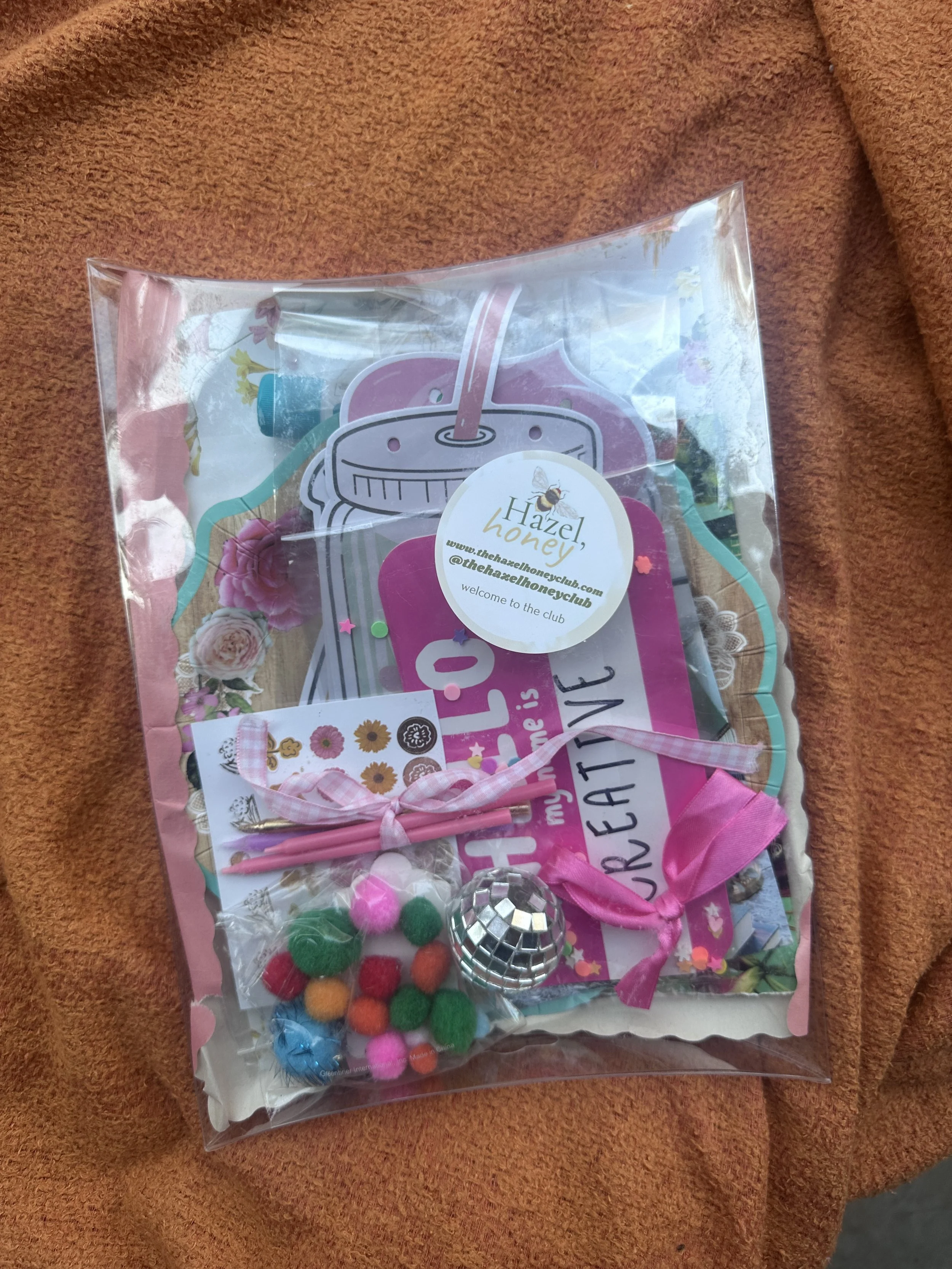 Mystery Pick: Large Collage Kit