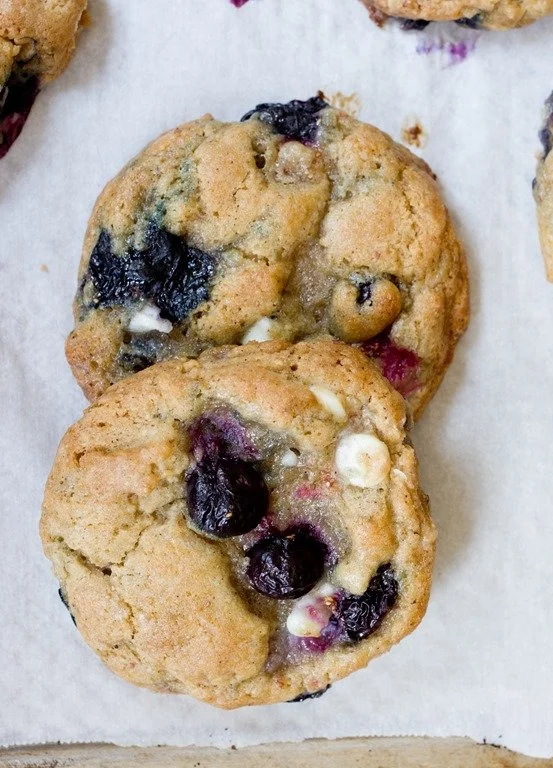 (Fresh) Blueberry White Chocolate Brown Butter Cookies