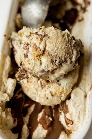 Graham and Milk Chocolate Ice Cream